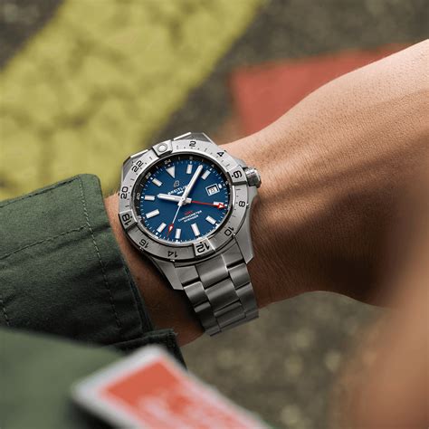 breitling avenger orkaan|Breitling Avenger automatic.